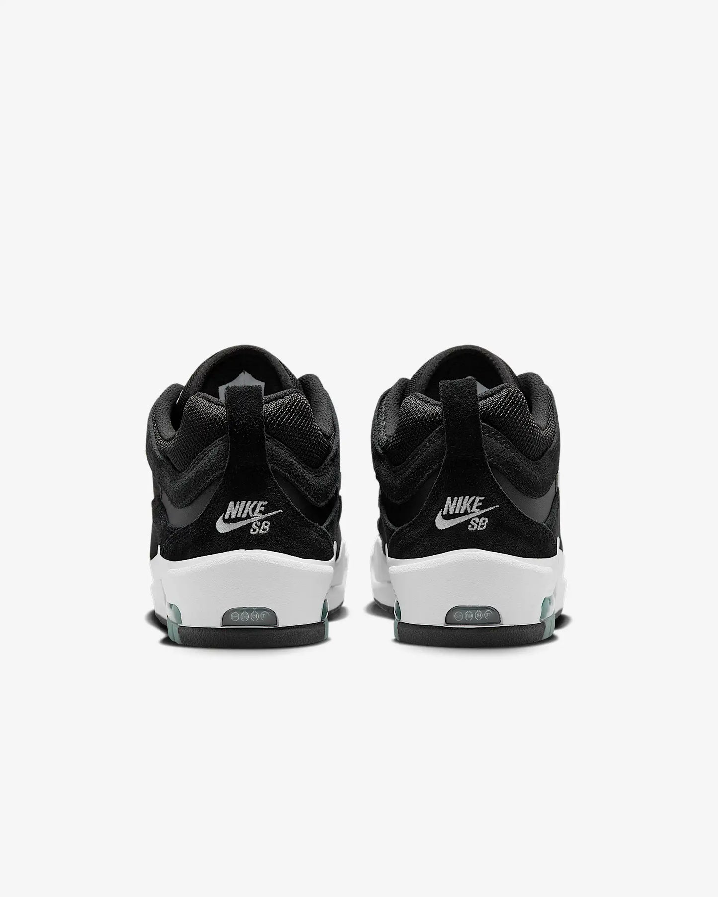 Tenis Nike Air Max Ishod Wair SB Black White