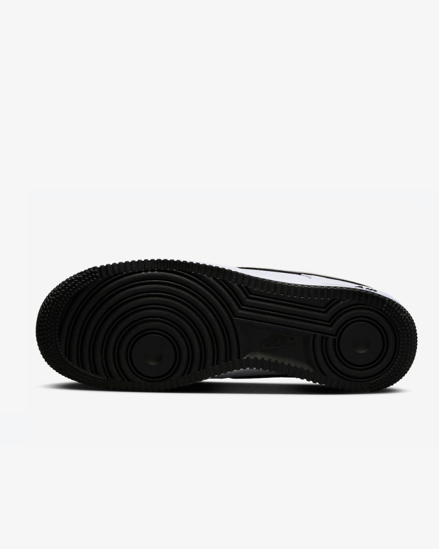 Tenis Nike Air Force 1 '07 Low White Black Outline Swoosh