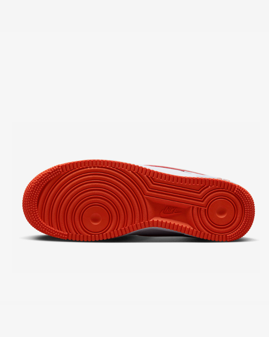 Tenis Nike Air Force 1 Low '07 White Picante Red