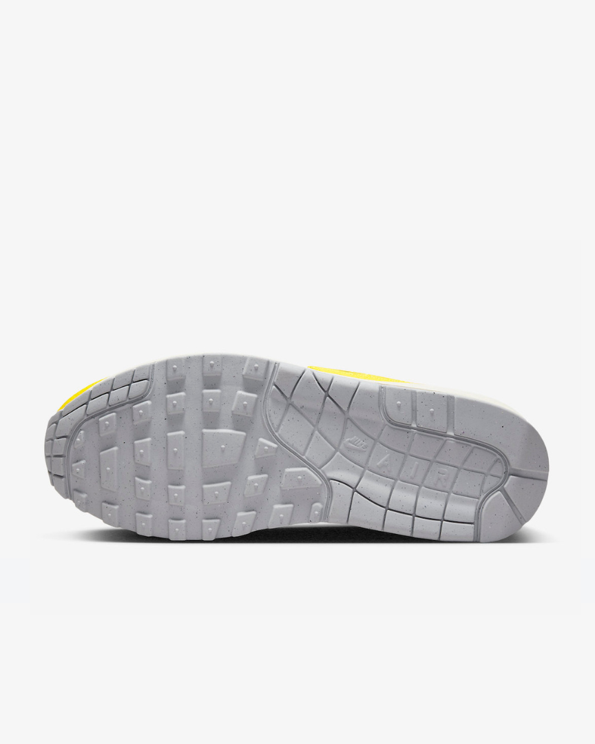 Tenis Nike Air Max 1 Tour Yellow