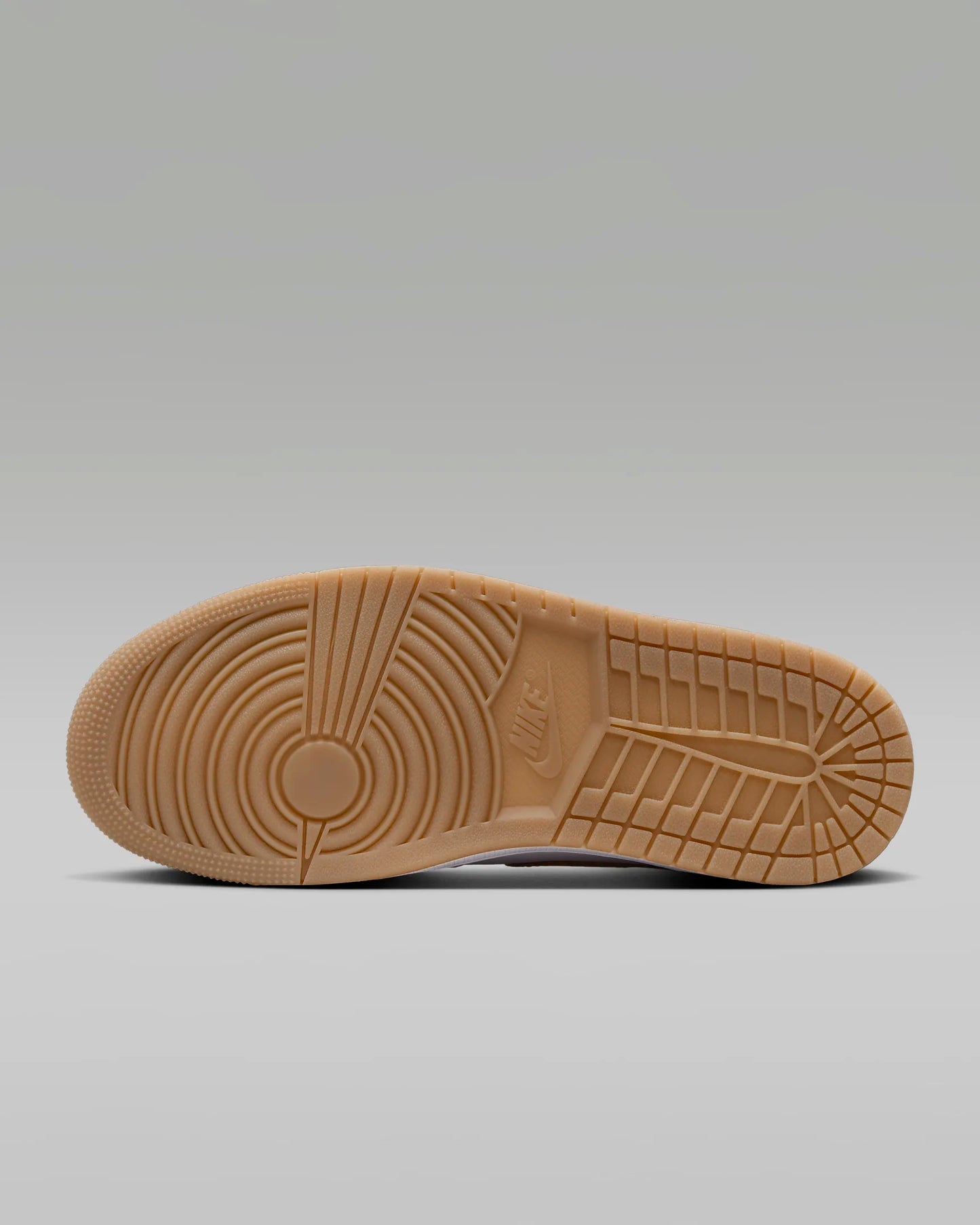 Tenis Nike Air Jordan 1 Retro High OG "White and Gold"