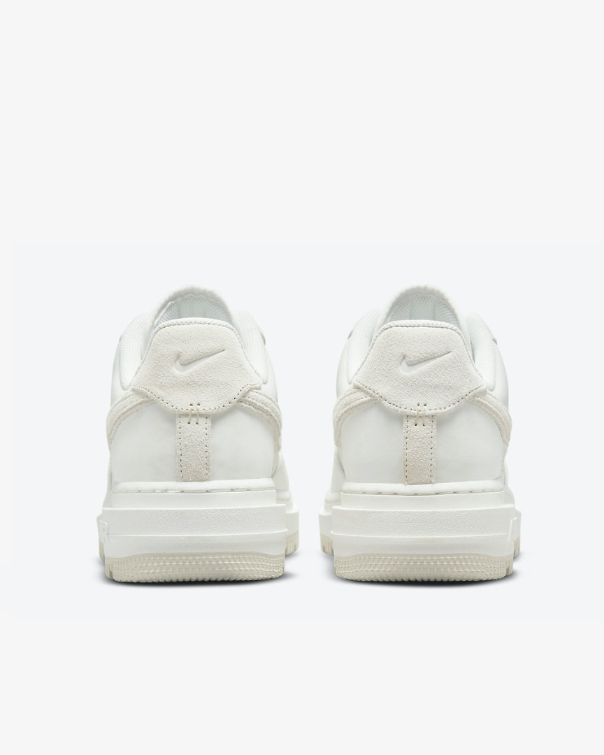 Tenis Nike Air Force 1 Low Luxe Summit White Light Bone