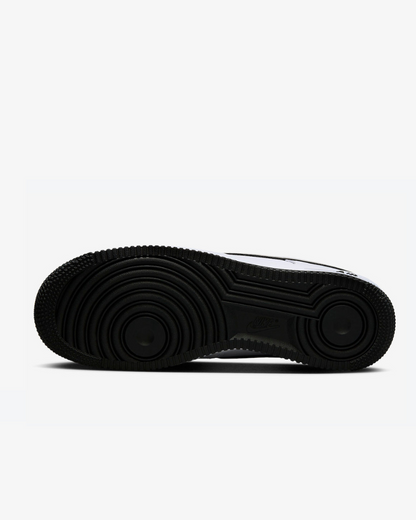 Tenis Nike Air Force 1 '07 Low White Black Outline Swoosh